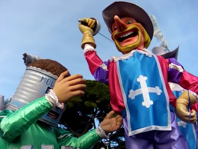 Iron Mask Float