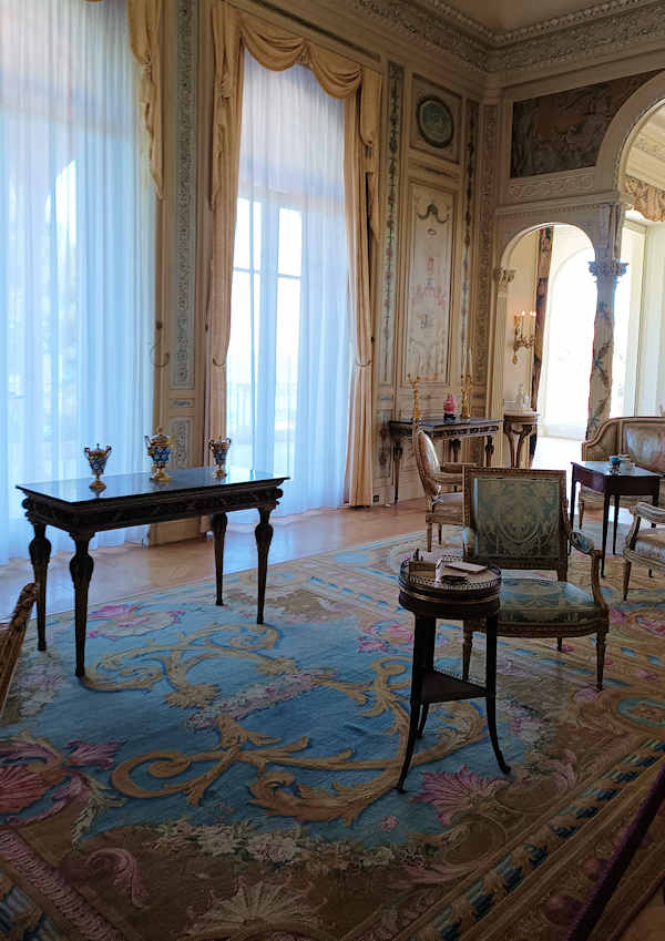 Louis XV carpet, Villa Ephrussi
